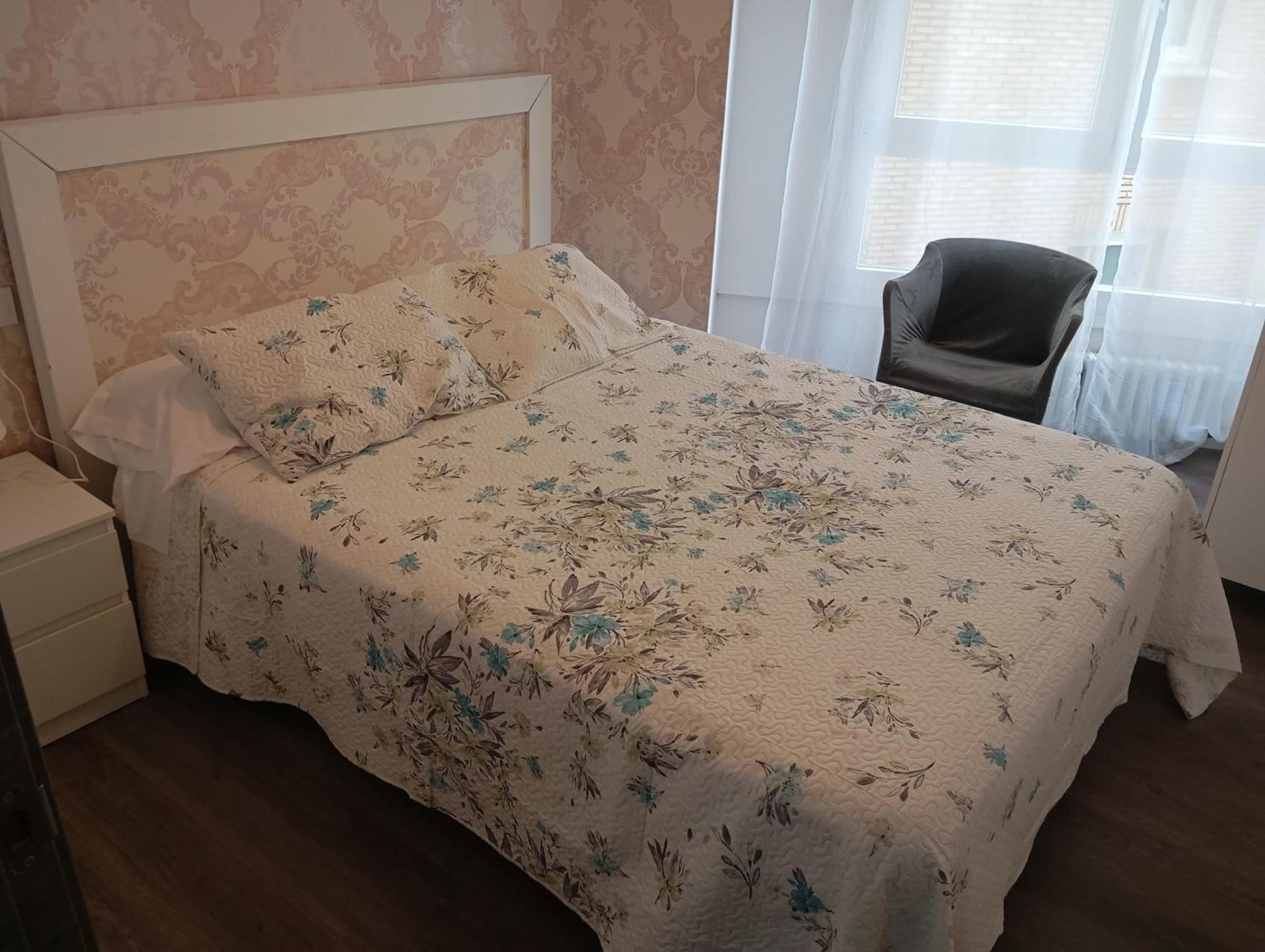 Bnap Gesta Apartment Овиедо Екстериор снимка