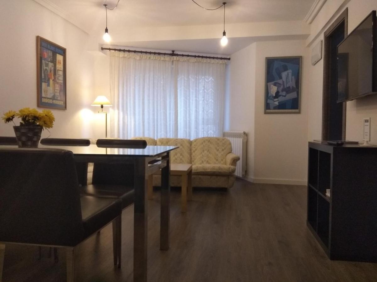 Bnap Gesta Apartment Овиедо Екстериор снимка